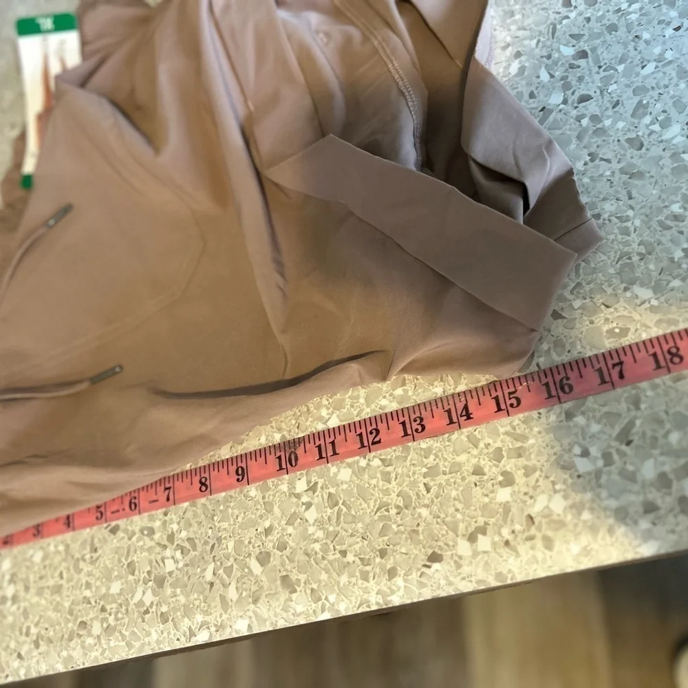 NWT XL DANSKIN PAPERBAG SHORT INSEAM 4inch COLOR ANTLER